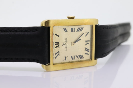 18k MOVADO Rechteck-Handuhr. Movado Vintage Tank