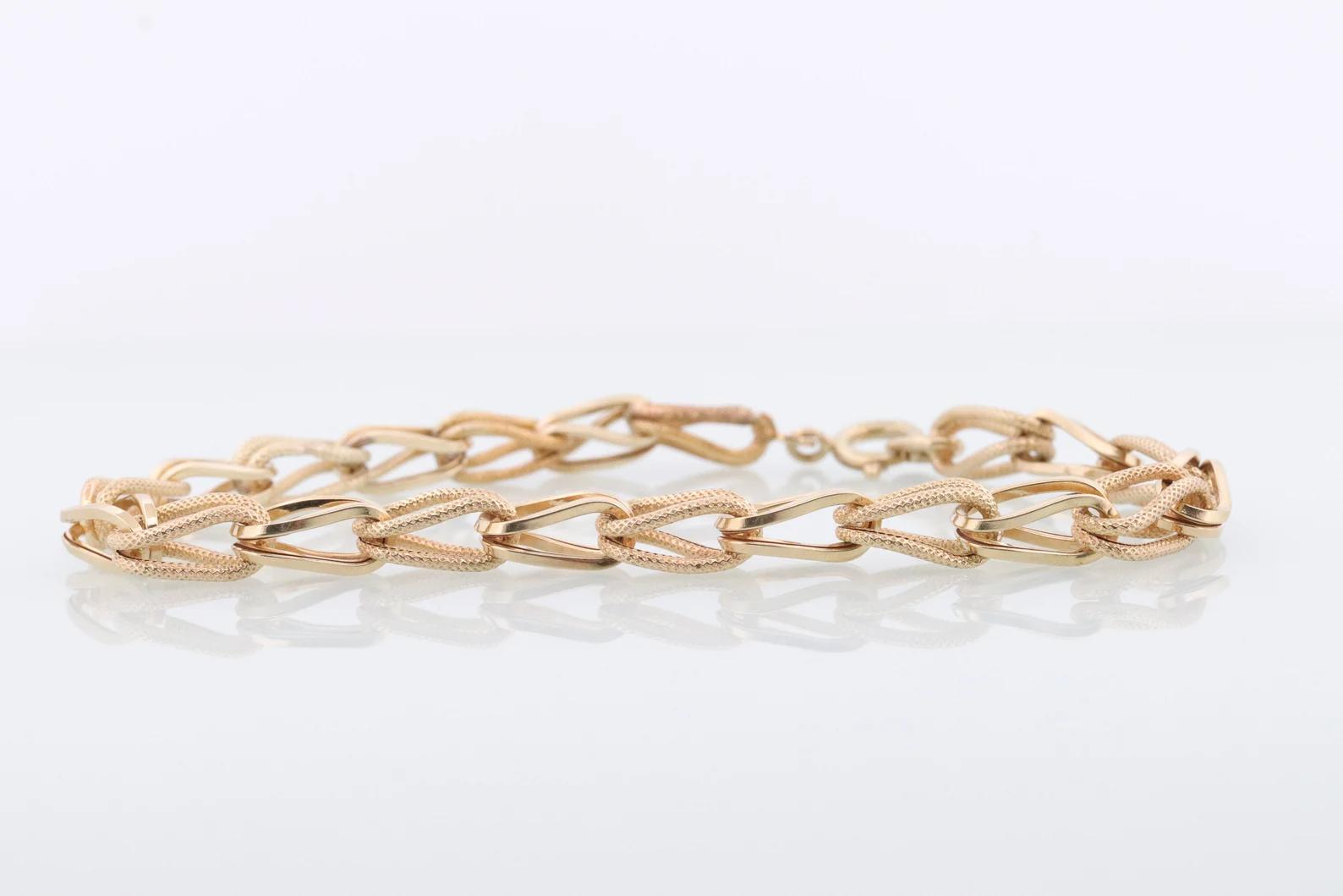 14k UNOAeRRE Textured Link Chain BRACELET. 14k LOOP Italian Bracelet 6.9g