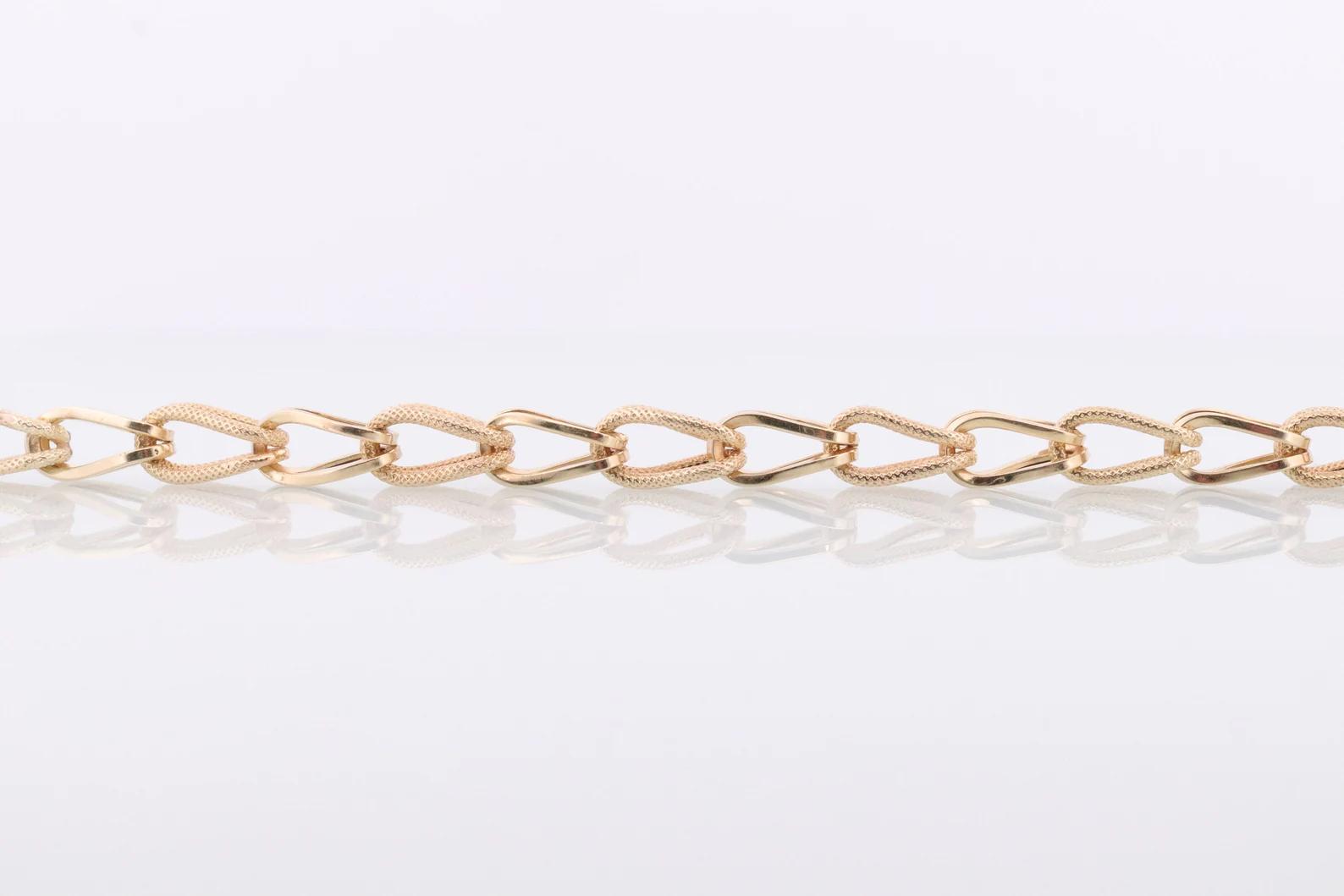 14k UNOAeRRE Textured Link Chain BRACELET. 14k LOOP Italian Bracelet 6.9g