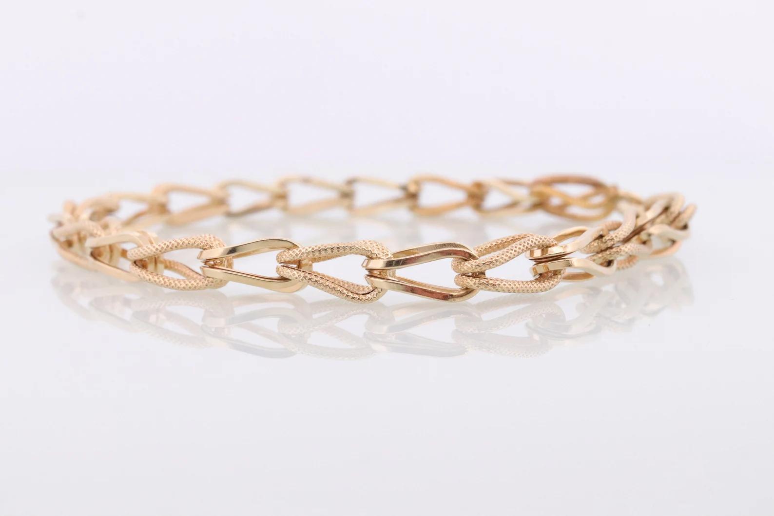 14k UNOAeRRE Textured Link Chain BRACELET. 14k LOOP Italian Bracelet 6.9g