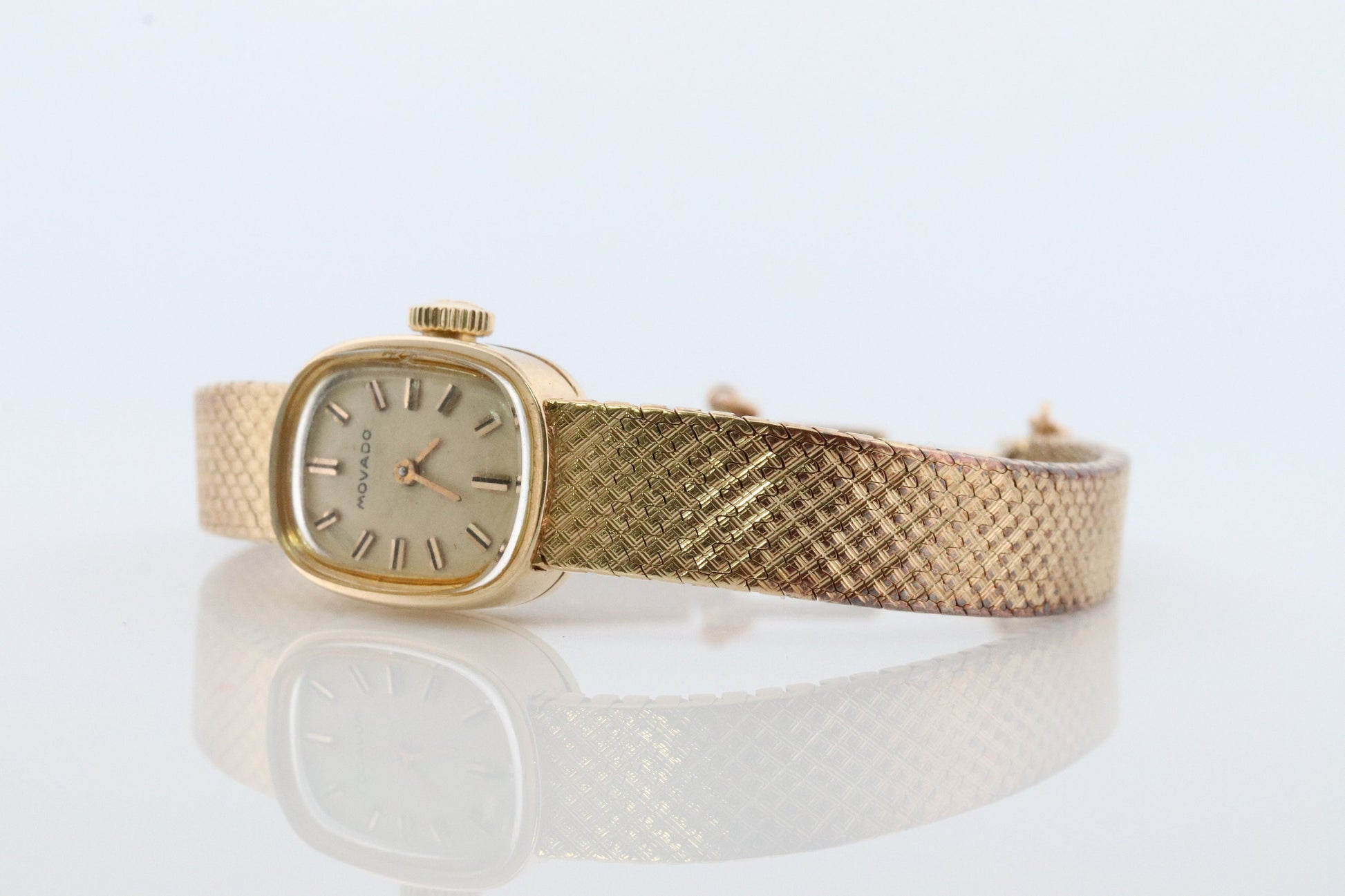 14k MOVADO Mechanical Watch. Movado Vintage Ladies watch with 14k Gold Mesh Bracelet.