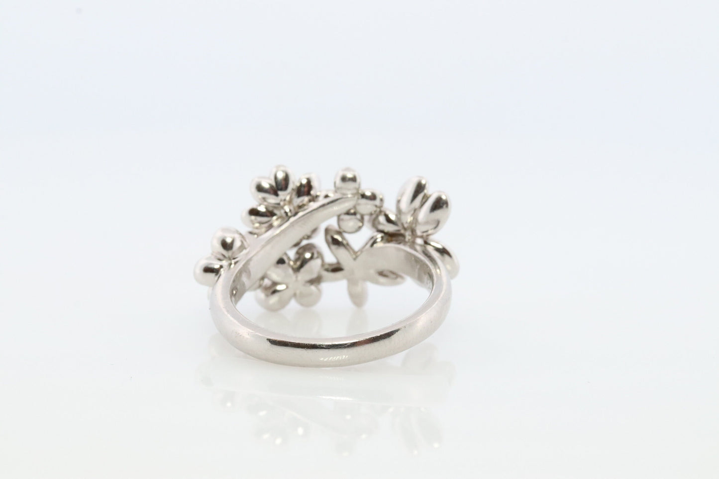 Platinum Flower Cluster ring. Diamond bezel set Daisy Flower bouquet band. Heavy Platinum Intricate Embossed design