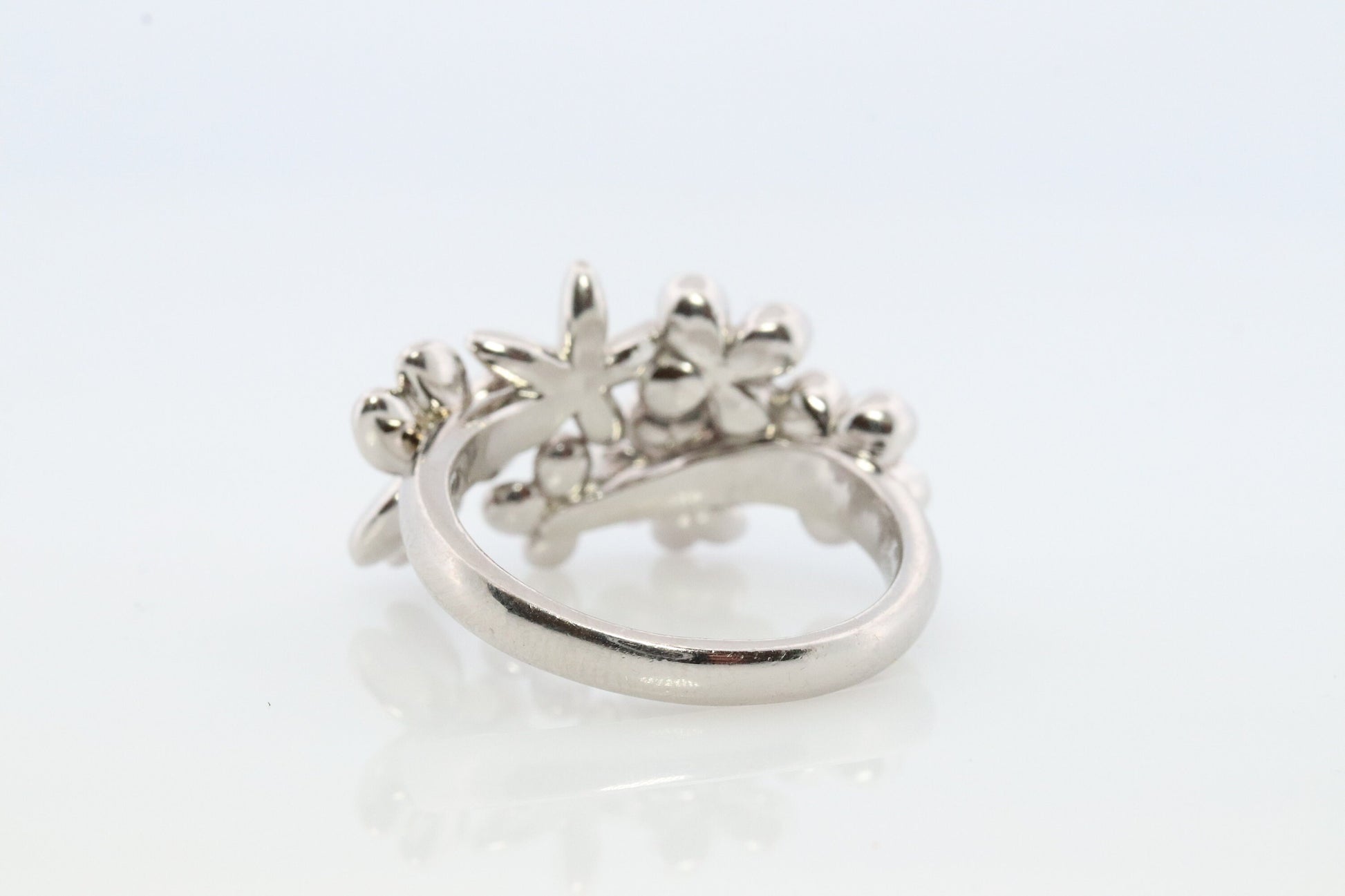 Platinum Flower Cluster ring. Diamond bezel set Daisy Flower bouquet band. Heavy Platinum Intricate Embossed design