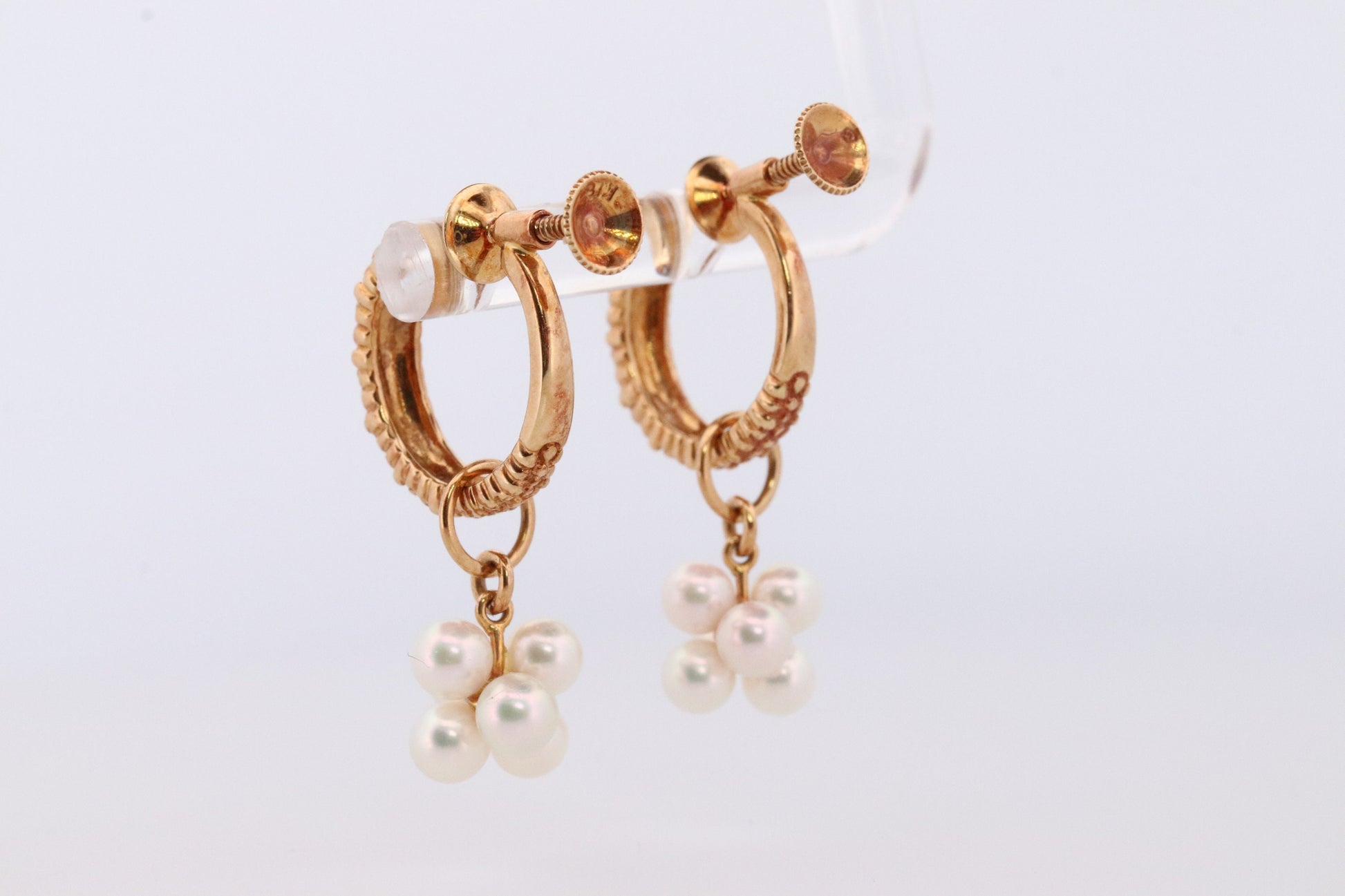 18k MIKIMOTO earrings. Vintage Mikimoto Akoya pearl screw back earrings. Hoop bunch leaf unpierced screw back earrings.