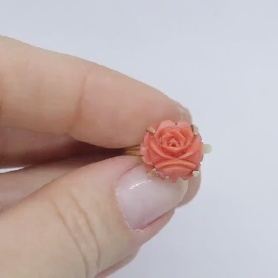 14k Coral Carved Pink Cabochon ring. 14k CARVED Rose flower Peach Coral solitaire.