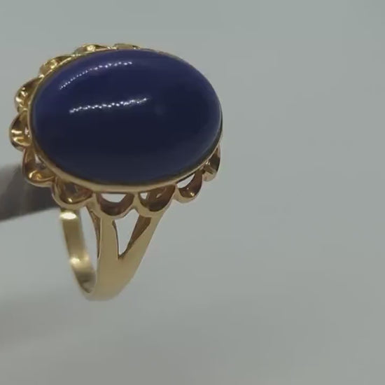 14k Lapis Lazuli  Ring. Lapis bezel set into filigree setting. Very unique. St(77/11) Sz7