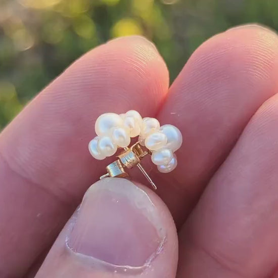 14k Pearl Stud earrings . Love Cluster Halo nest Pearl earrings. st35