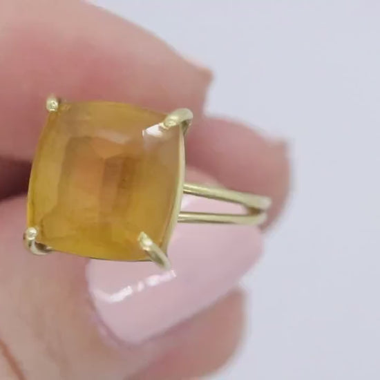 Large Orange Citrine ring. 18k yellow gold Heavy Large Prong Set Round Citrine