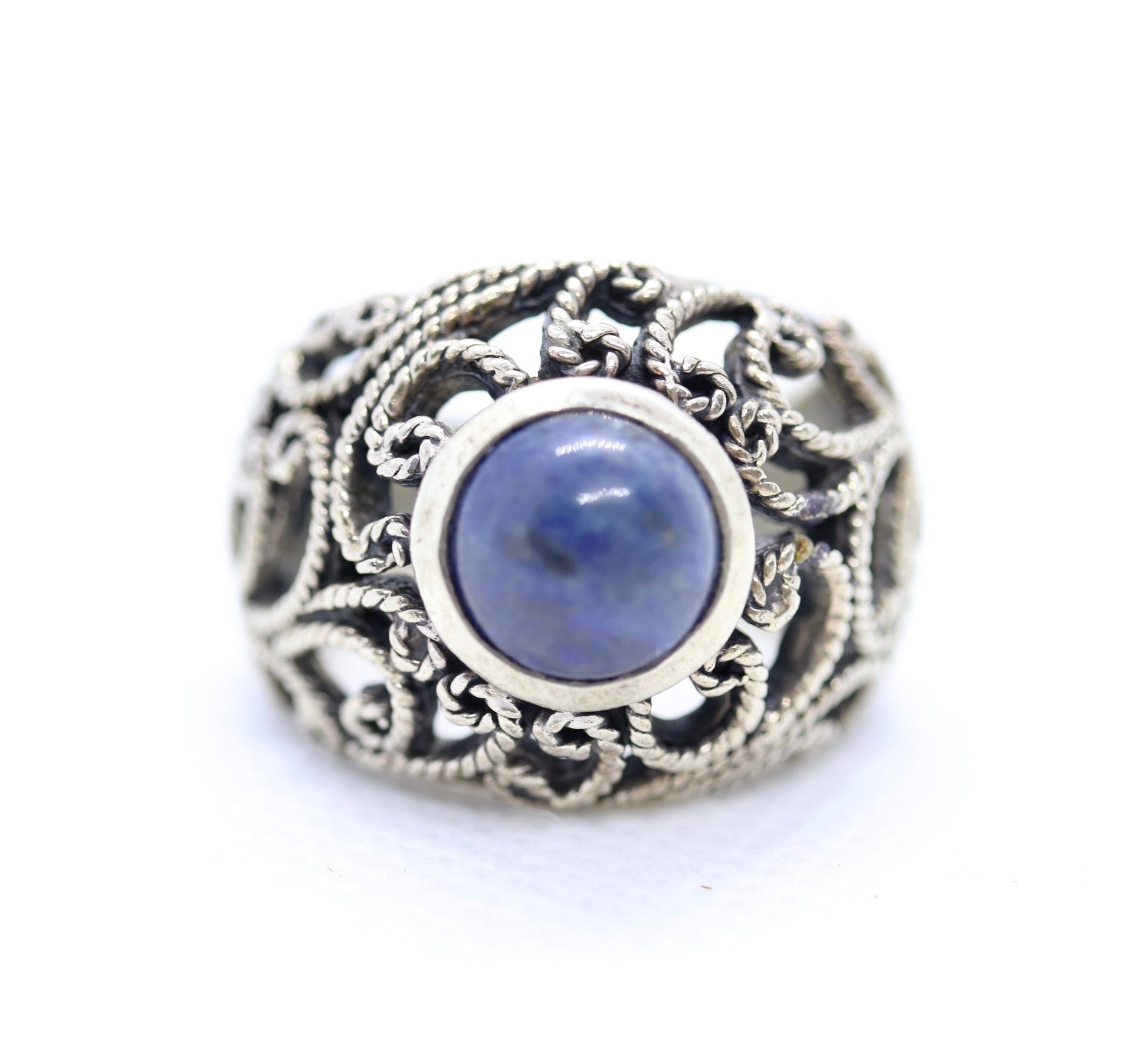 Lapis Lazuli Cabochon 925 Sterling Ring. Twisted Rope Filigree Dome band. Vintage Age.