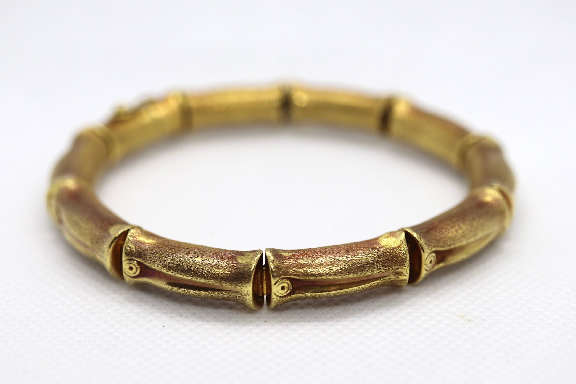 18k Bamboo bracelet. High Detailed Bamboo articulated link bracelet. 8.25" and 25.4grams.