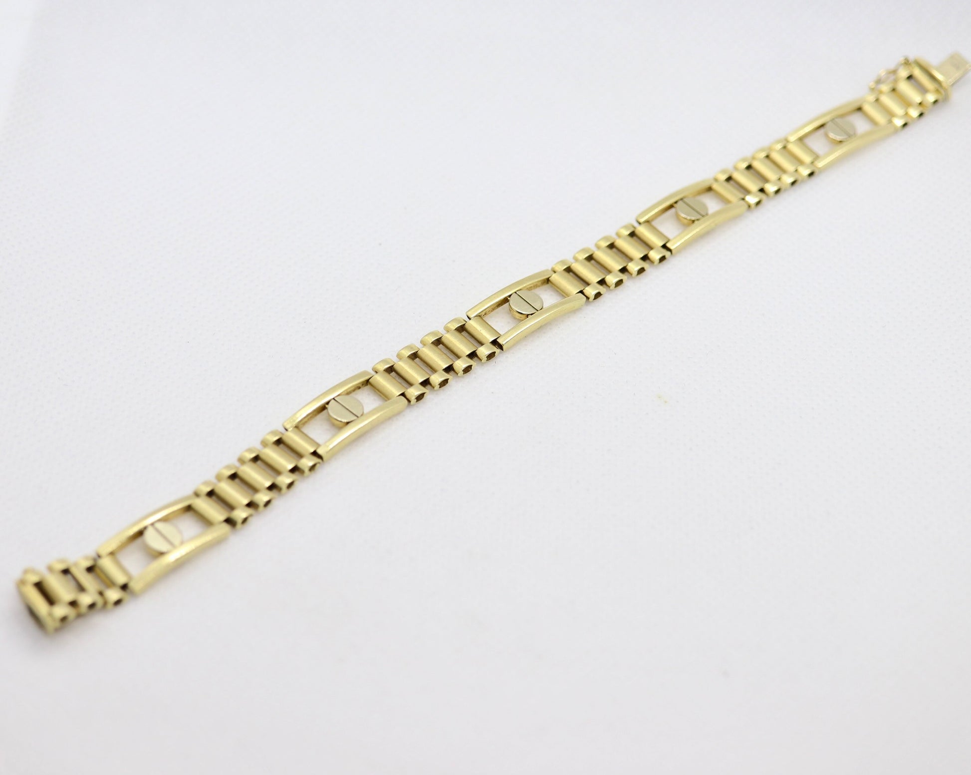 14k Panther Link chain bracelet. 20 grams