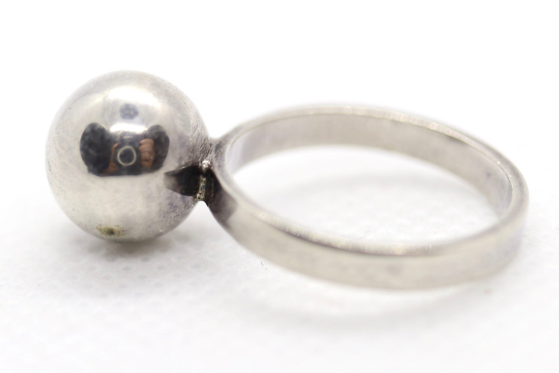 Vintage 925 Sterling Silver Ball / Hemisphere Design Ring. Women Size 6