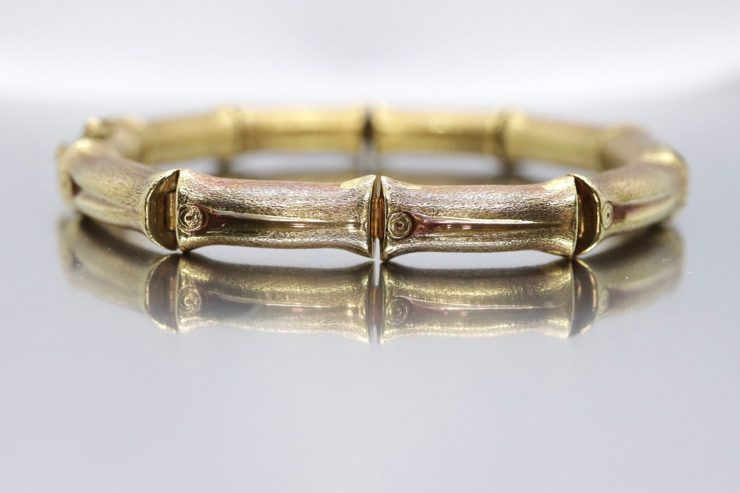 18k Bamboo bracelet. High Detailed Bamboo articulated link bracelet. 8.25" and 25.4grams.