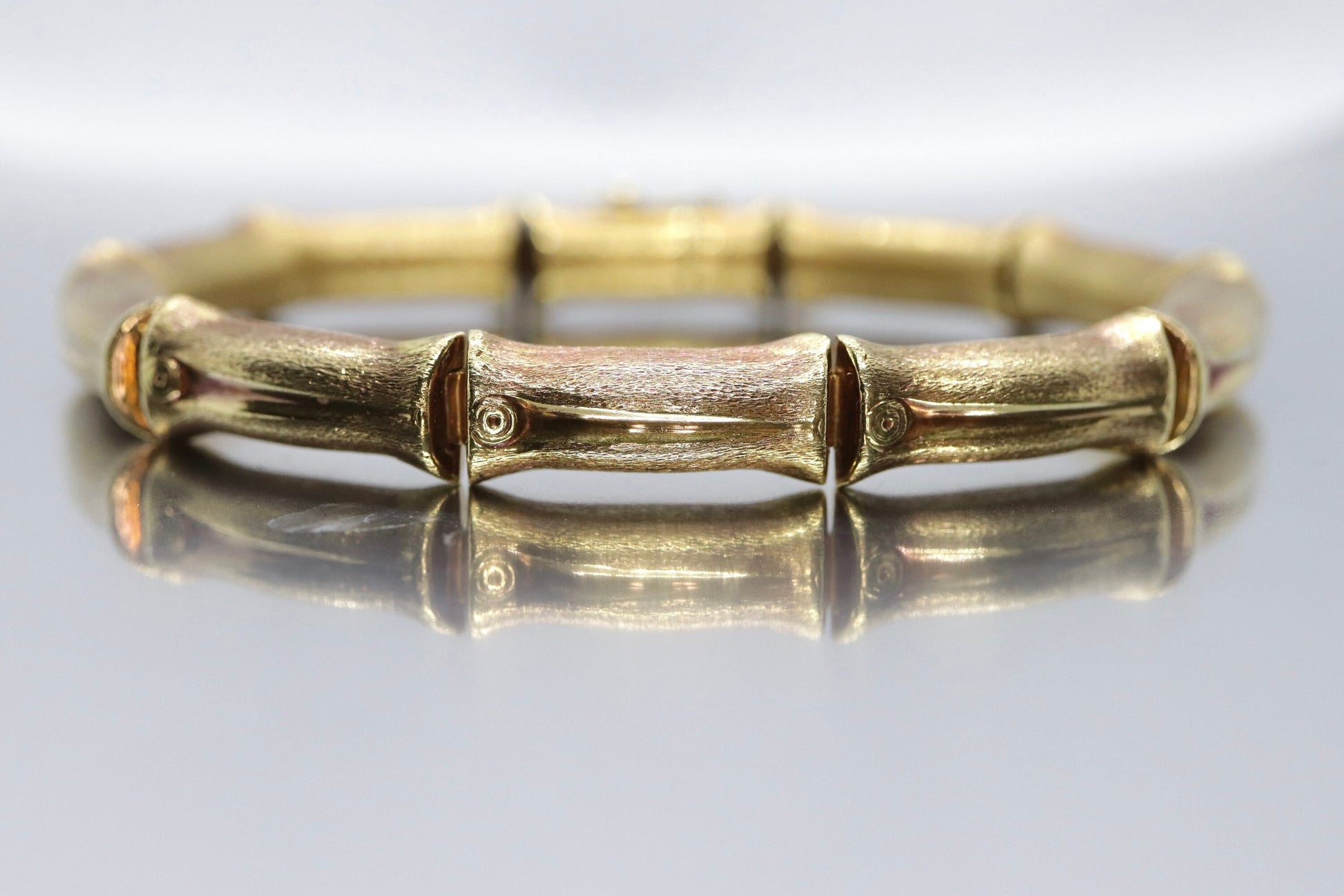 18k Bamboo bracelet. High Detailed Bamboo articulated link bracelet. 8.25" and 25.4grams.