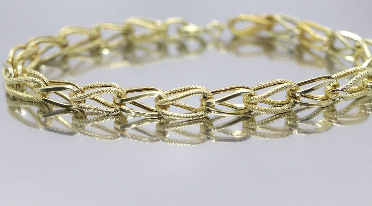 14k UNOAeRRE Textured Link Chain BRACELET. 14k LOOP Italian Bracelet 6.9g 8in length