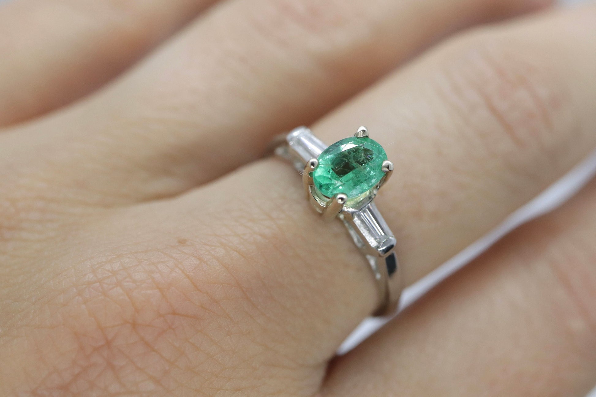 14k Oval Emerald and Baguette diamond ring. 14k white gold Green Emerald solitaire.