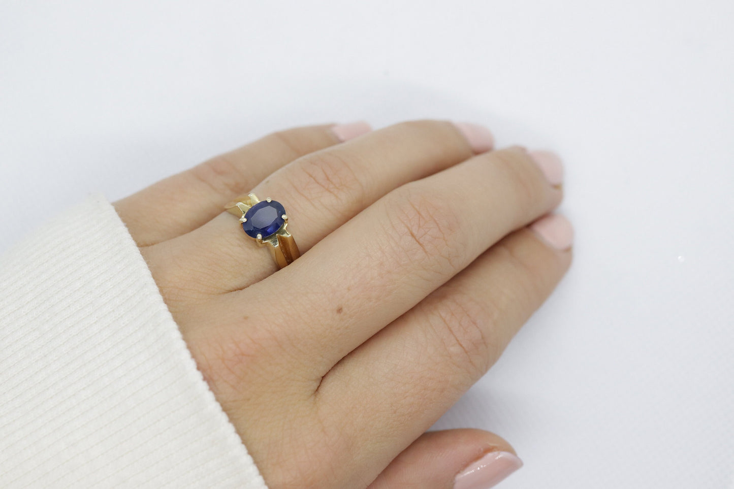 14k Blue OVAL Sapphire solitaire ring. Oval Sapphire ring