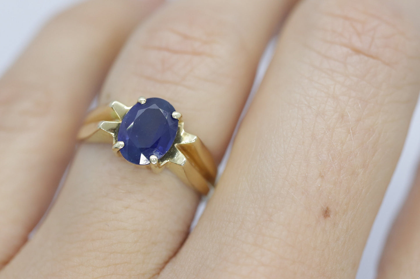 14k Blue OVAL Sapphire solitaire ring. Oval Sapphire ring