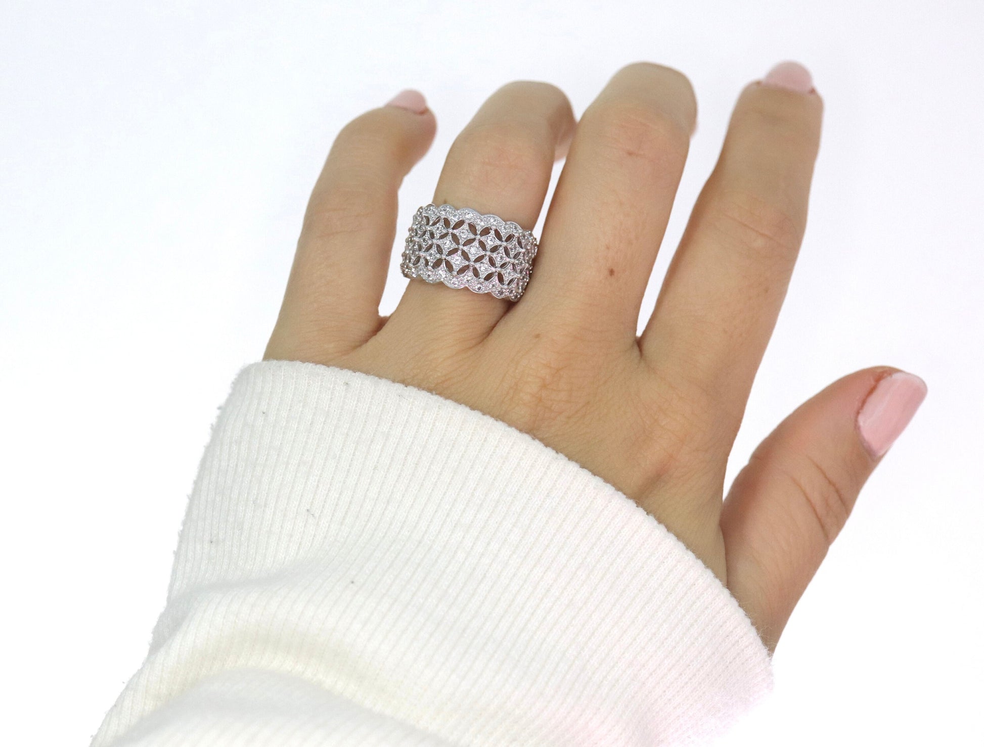 14k WIDE Filigree Ring. Star Filigree White Gold and CZ wide DOME band