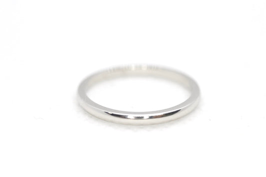 Platinum Band 2mm wide. Half round thin wedding band. Platinum ring. Band for Women and Men. Size 8.5. Platinum