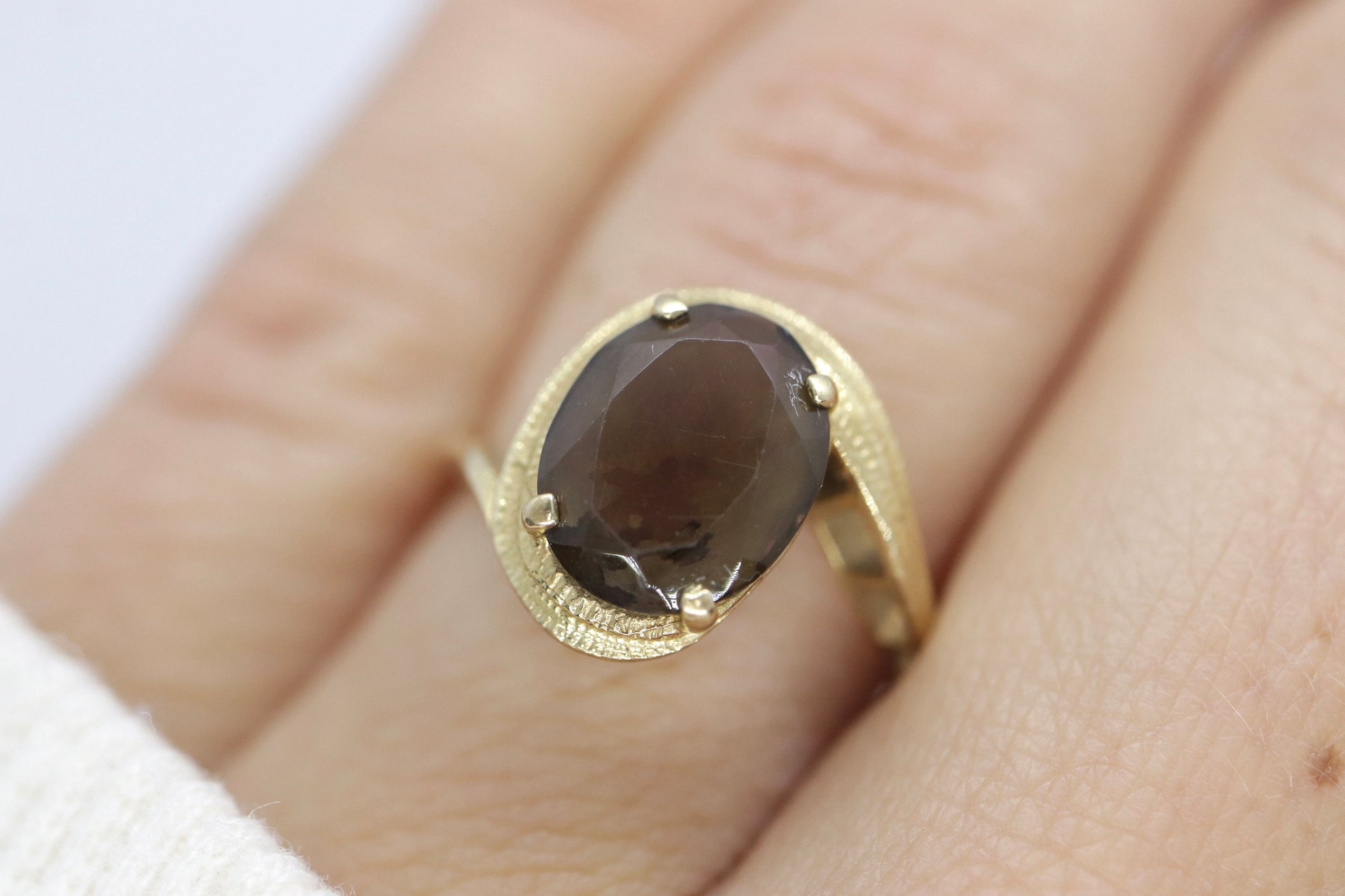 10k Smoky QUARTZ Bypass ring. Large Oval Smokey Quartz ring