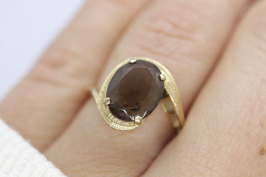 10k Smoky QUARTZ Bypass ring. Large Oval Smokey Quartz ring