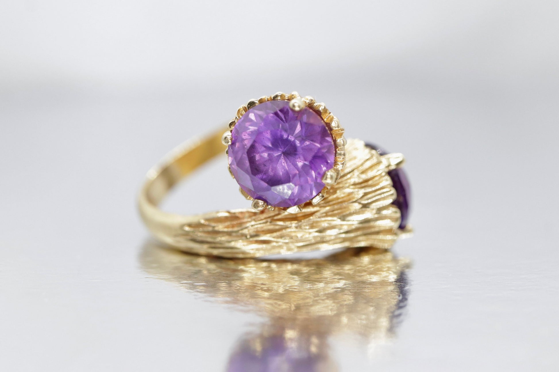 14k Purple Sapphire Toi et moi bypass ring. 14k Heavy Fur / Log Design st(340/50)