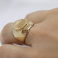 14k Heavy SHELL Embossed ring. 14k Yellow Gold Bulky SEASHELL Clam Signet ring 12Grams sz7.5