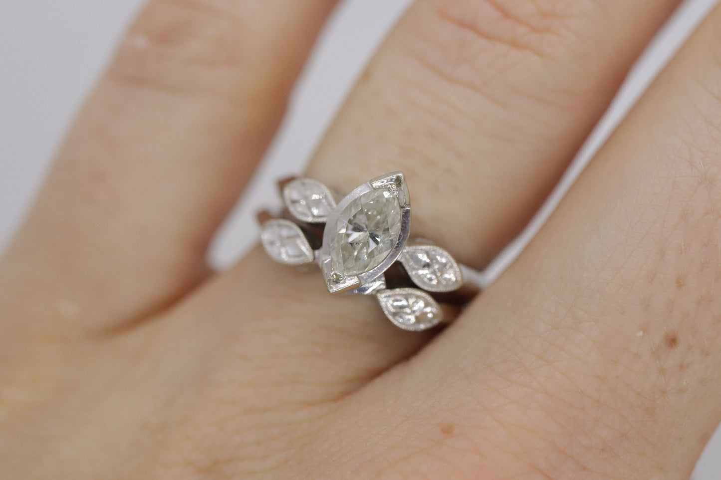 14k Marquise Diamond (0.48ctw) Wedding set. 14k white gold Bridal Set with a diamond. st403