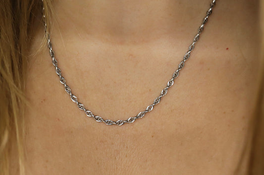 14k Rope Necklace. PERU 14k White Gold Hollow rope necklace. 18in 2.5mm wide