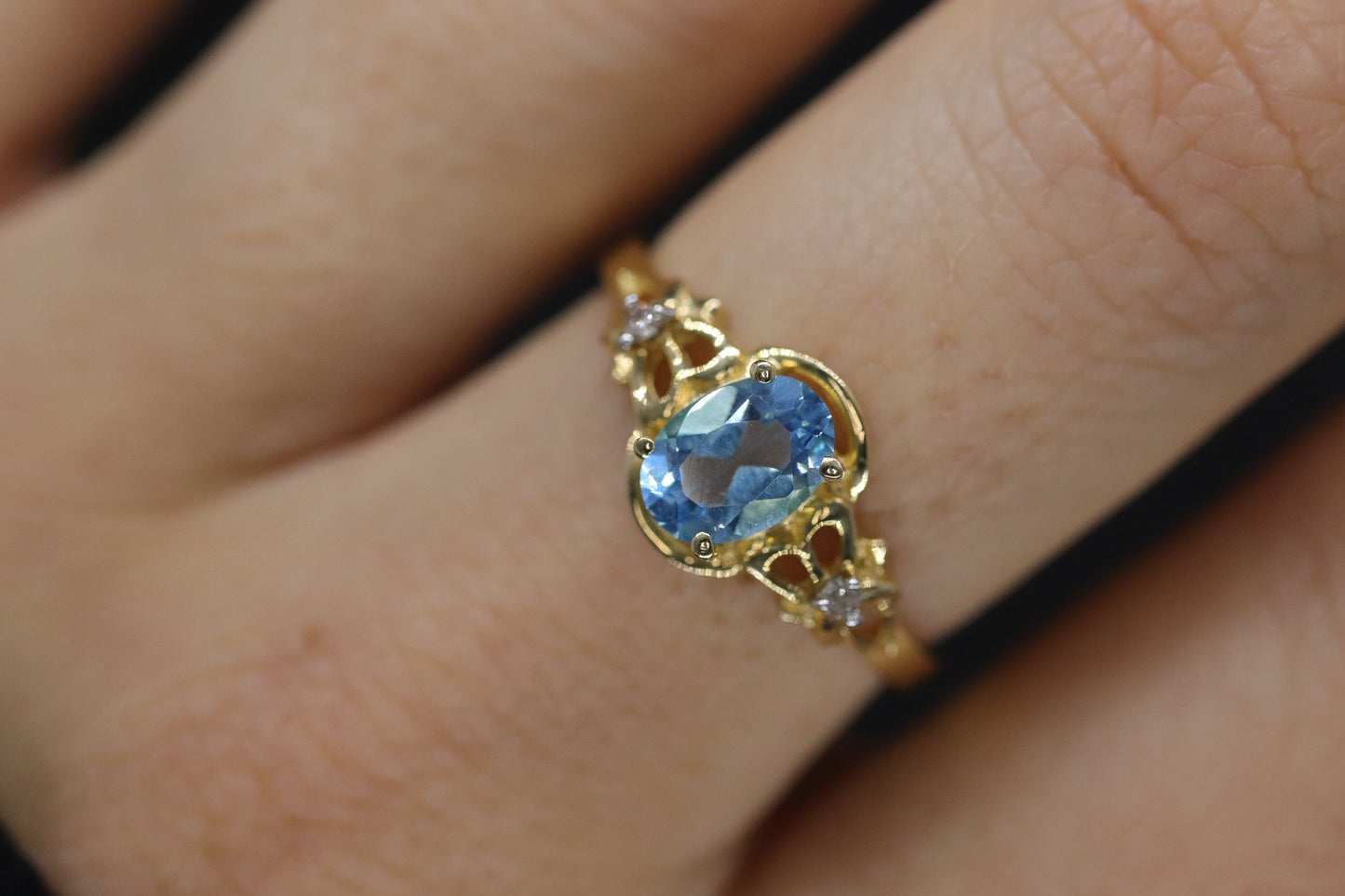 14k Aquamarine Topaz and diamond ring. Beautiful Dainty ring