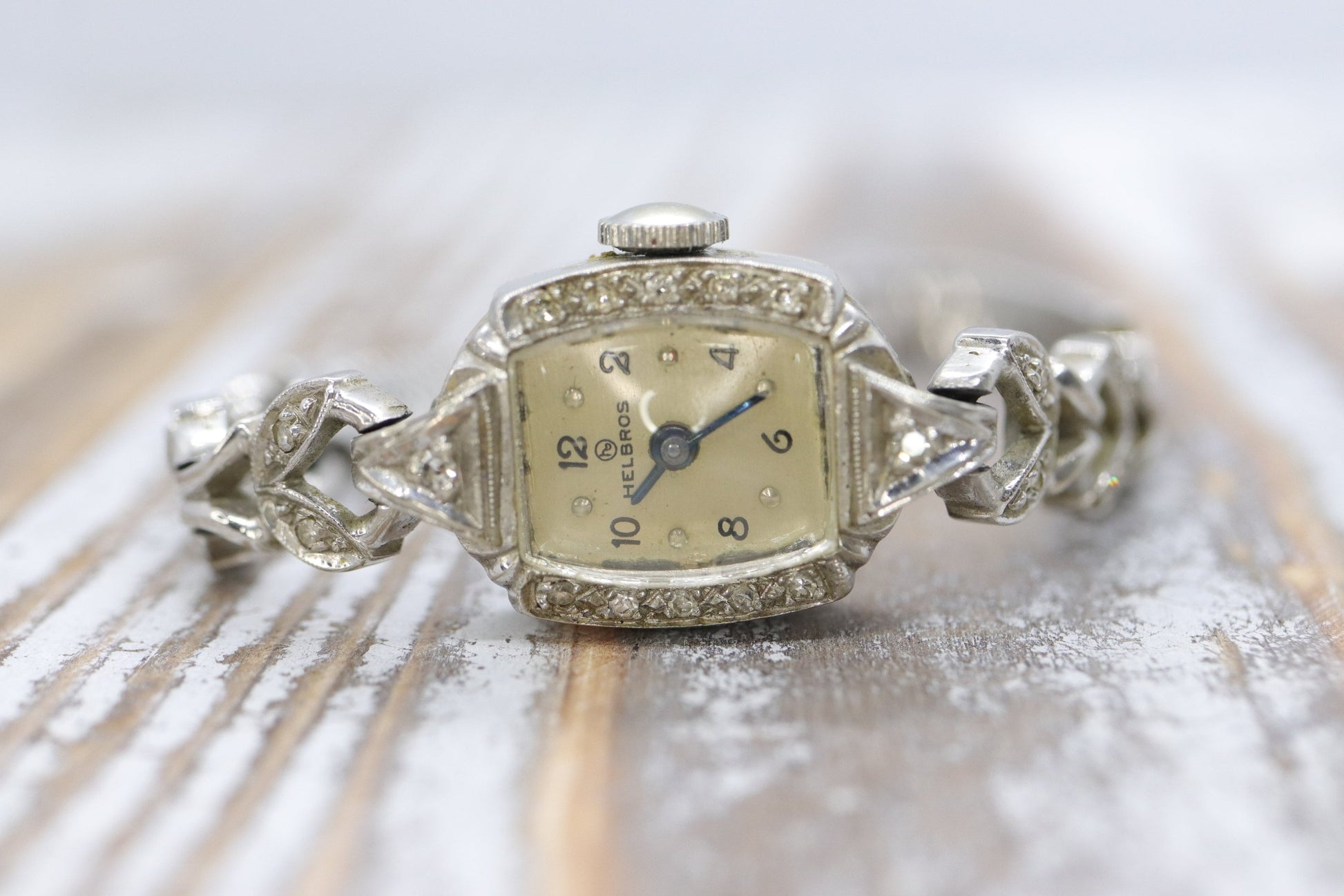 14k Helbros LADIES wrist watch. 14k Manual watch with 0.30ctw+/- diamonds.