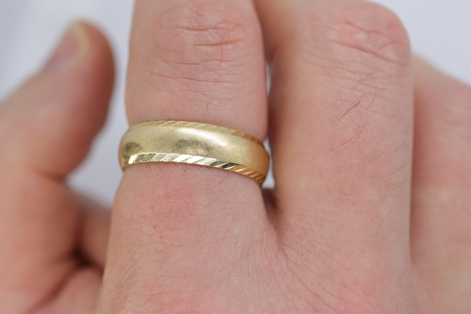 Textured 14k Gold Wedding Band. Matte 14k Yellow Gold for Men or Women Sz 10.5