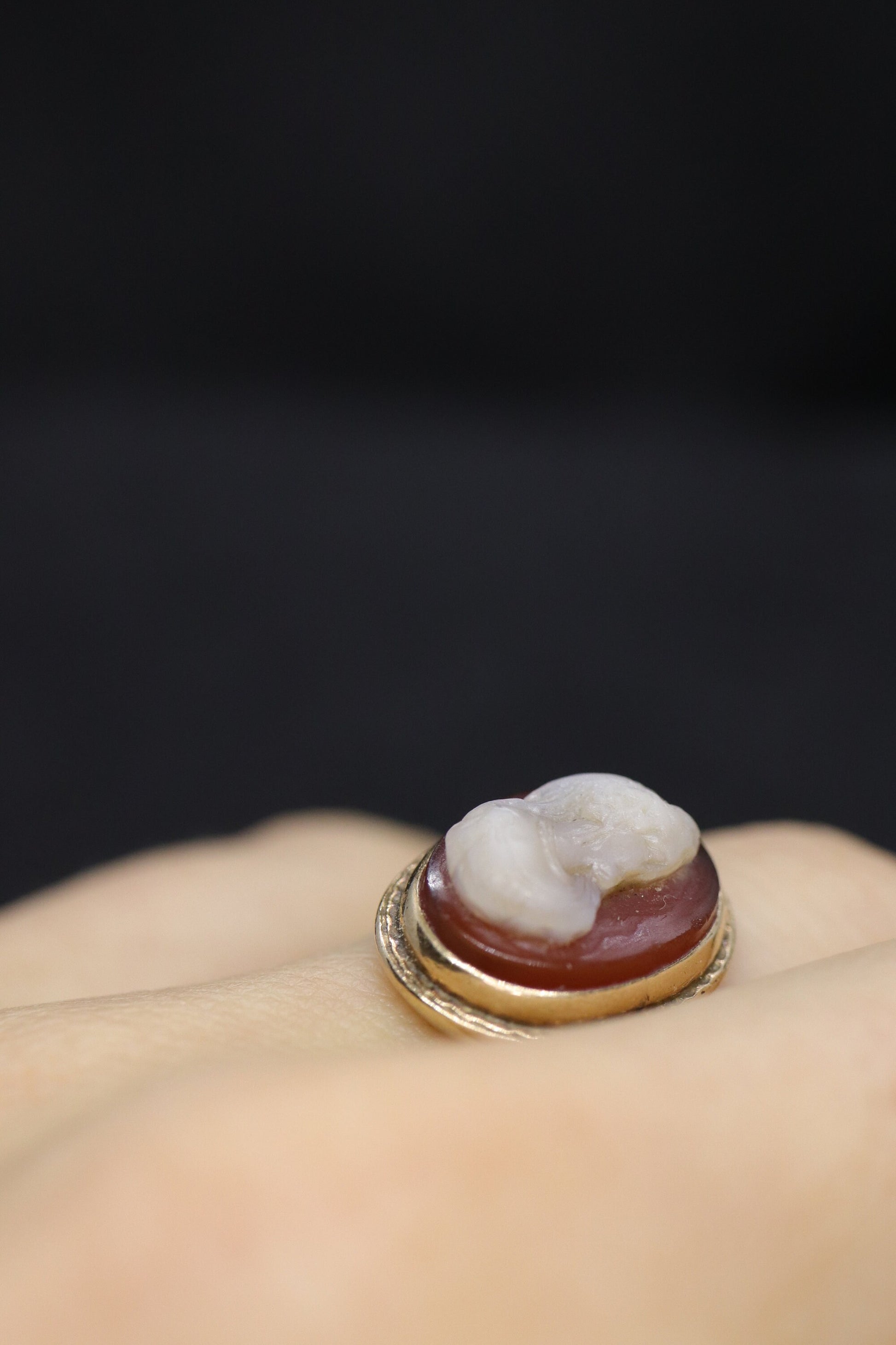 14k Cameo carved shell 14k signet ring. Bezel Set Cameo ring