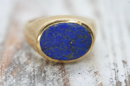 14k Mens Lapis Lazuli ring. 14k Oval Lapis Lazuli bezel set in a Heavy shank. SZ 11 13.1grams