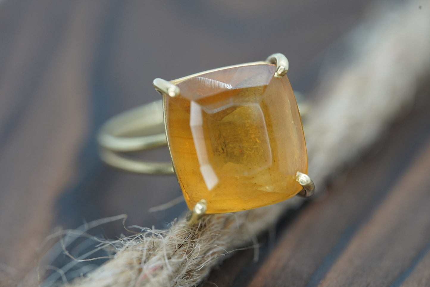 Large Orange Citrine ring. 18k yellow gold Heavy Large Prong Set Round Citrine