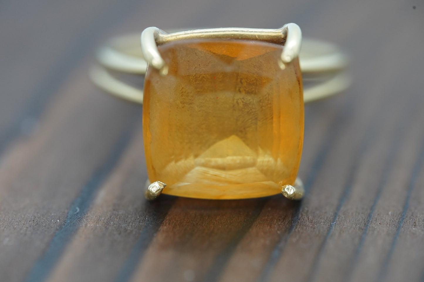 Large Orange Citrine ring. 18k yellow gold Heavy Large Prong Set Round Citrine