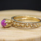 Linde RED PINK STAR Ruby Solitaire ring. 10k Yellow gold.
