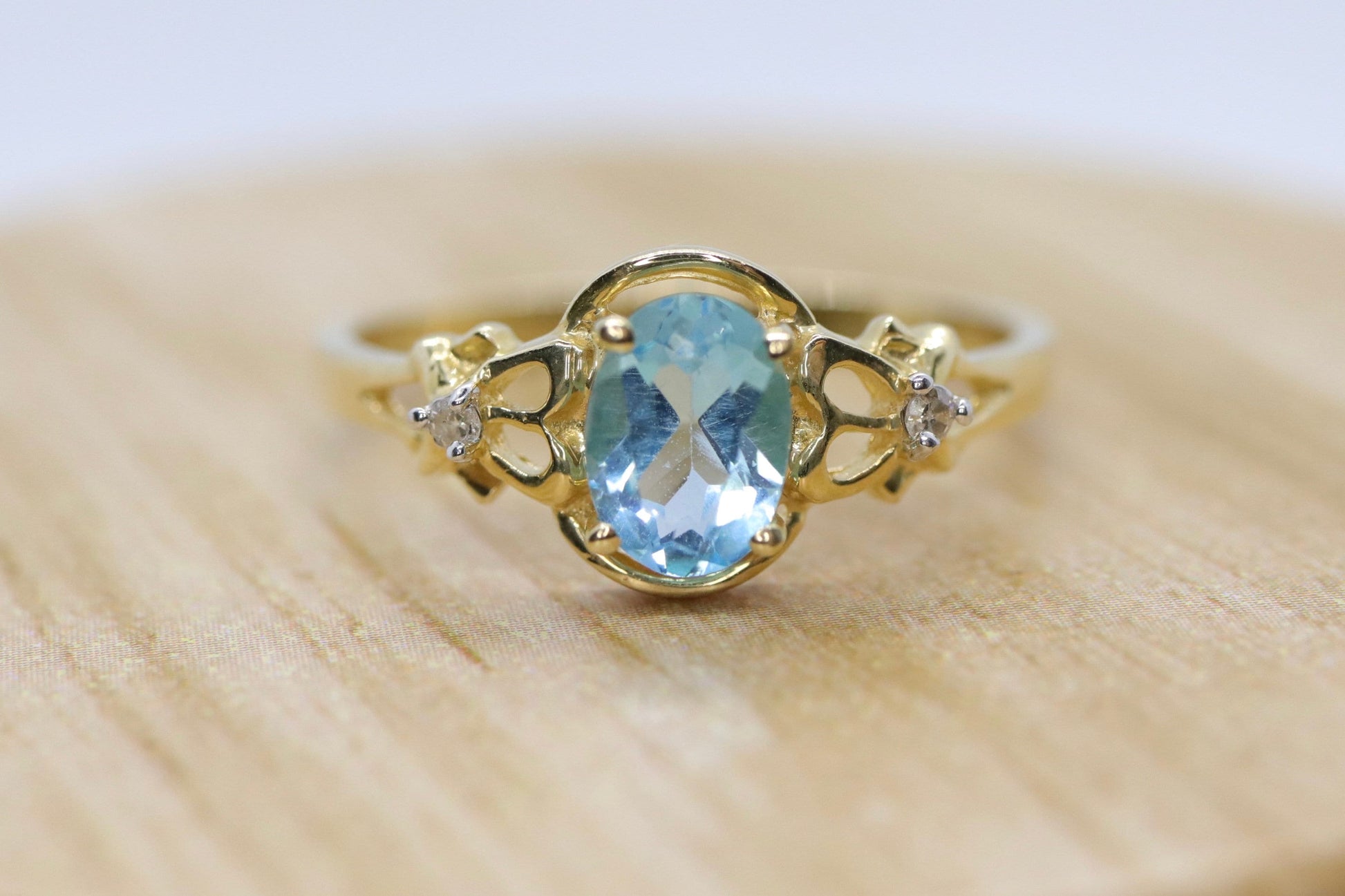 14k Aquamarine Topaz and diamond ring. Beautiful Dainty ring