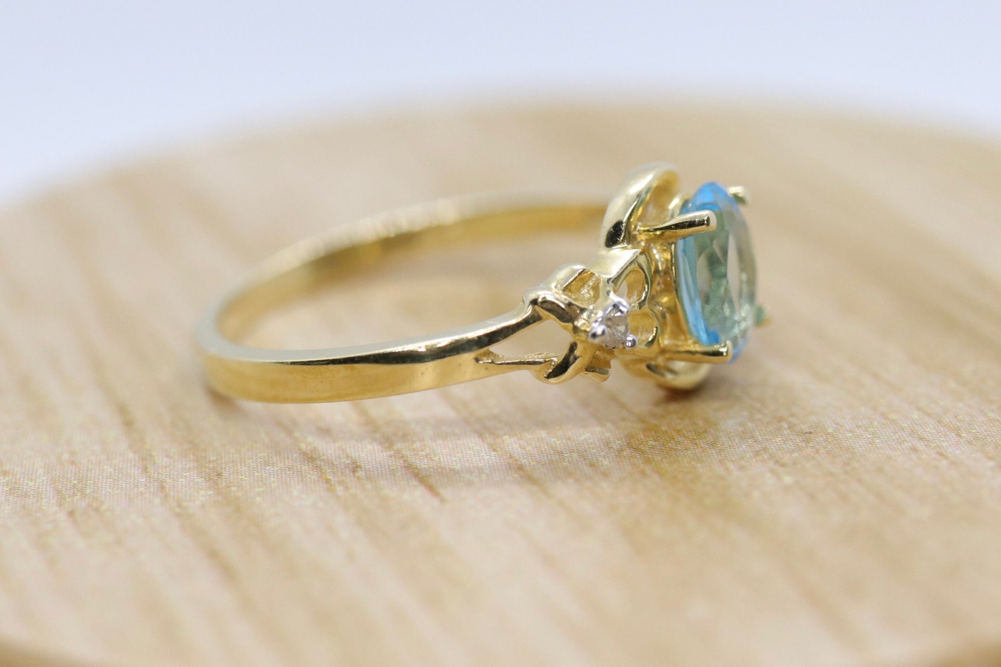 14k Aquamarine Topaz and diamond ring. Beautiful Dainty ring