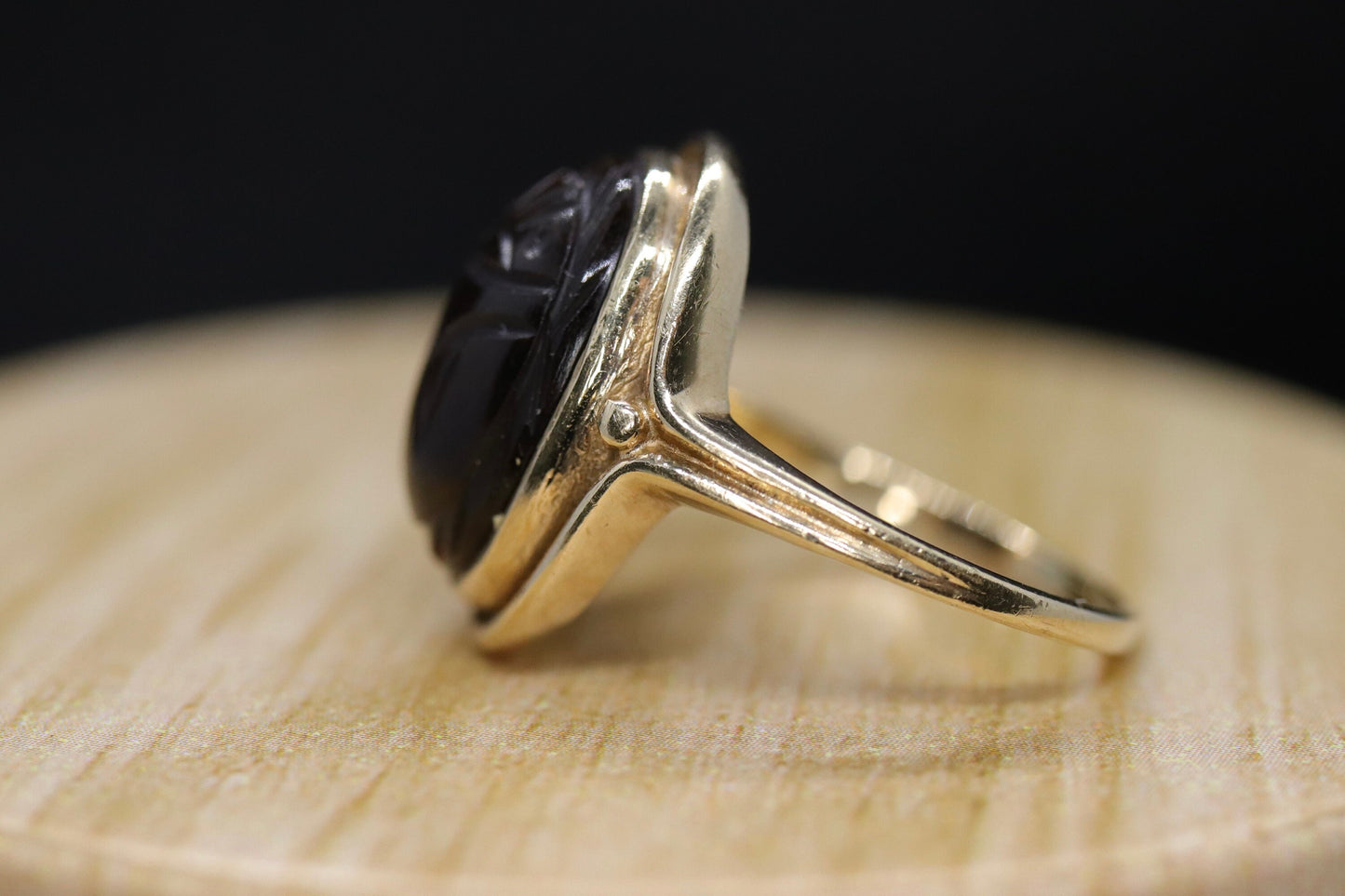 10k Tiger Eye BEETLE ring. 10k Oval Carved Beetle Scarab ring