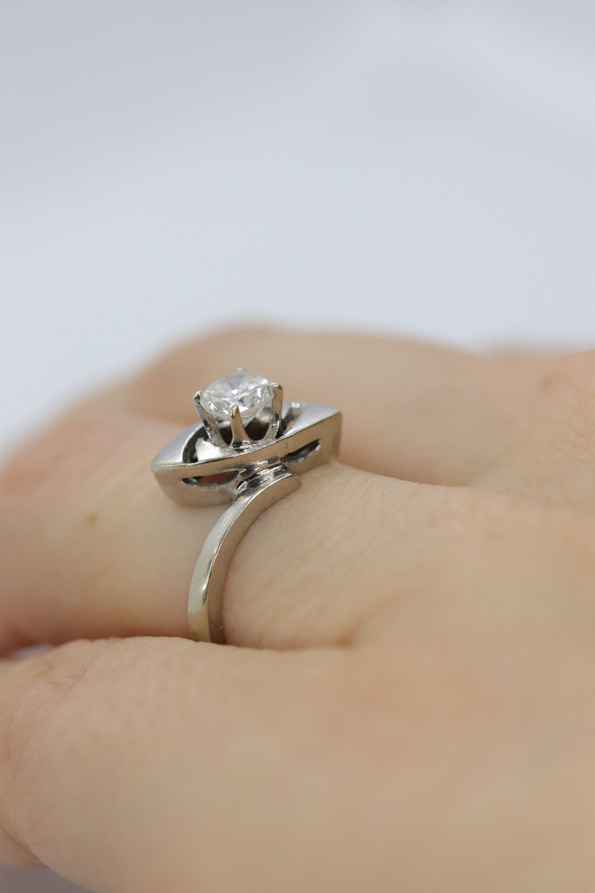 14K Bypass Diamond Solitaire Ring. Total 0.48ct Diamond Solitaire.  Stacked. Toi et moi band. White Gold ring. Sz5.5