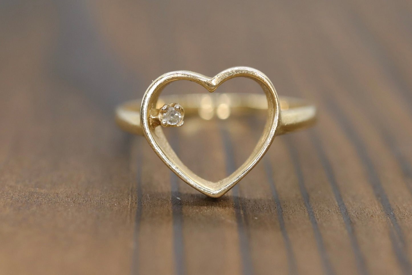 14k Open Heart and diamond ring. Dainty Heart love beat ring.