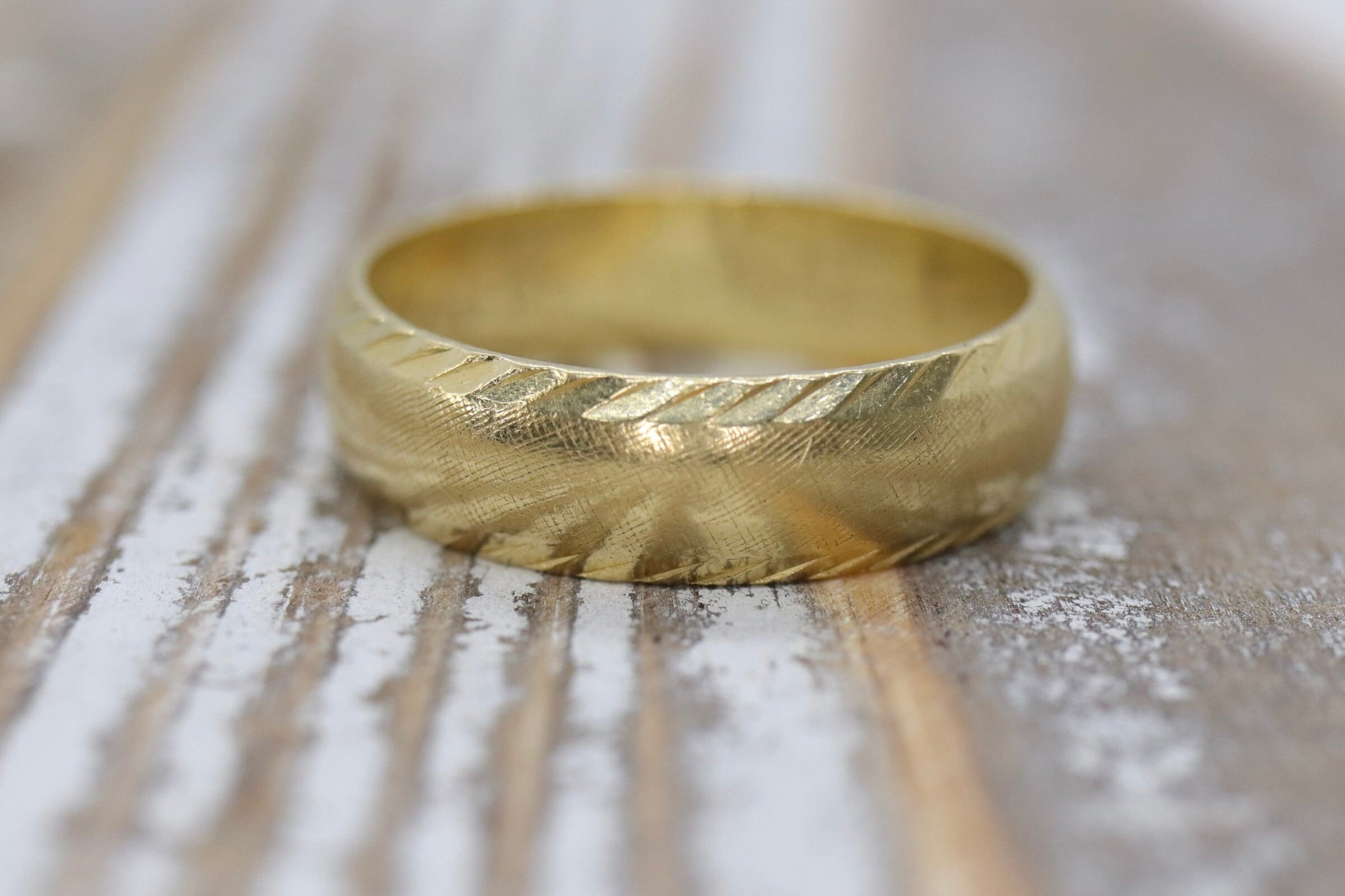 Textured 14k Gold Wedding Band. Matte 14k Yellow Gold for Men or Women Sz 10.5