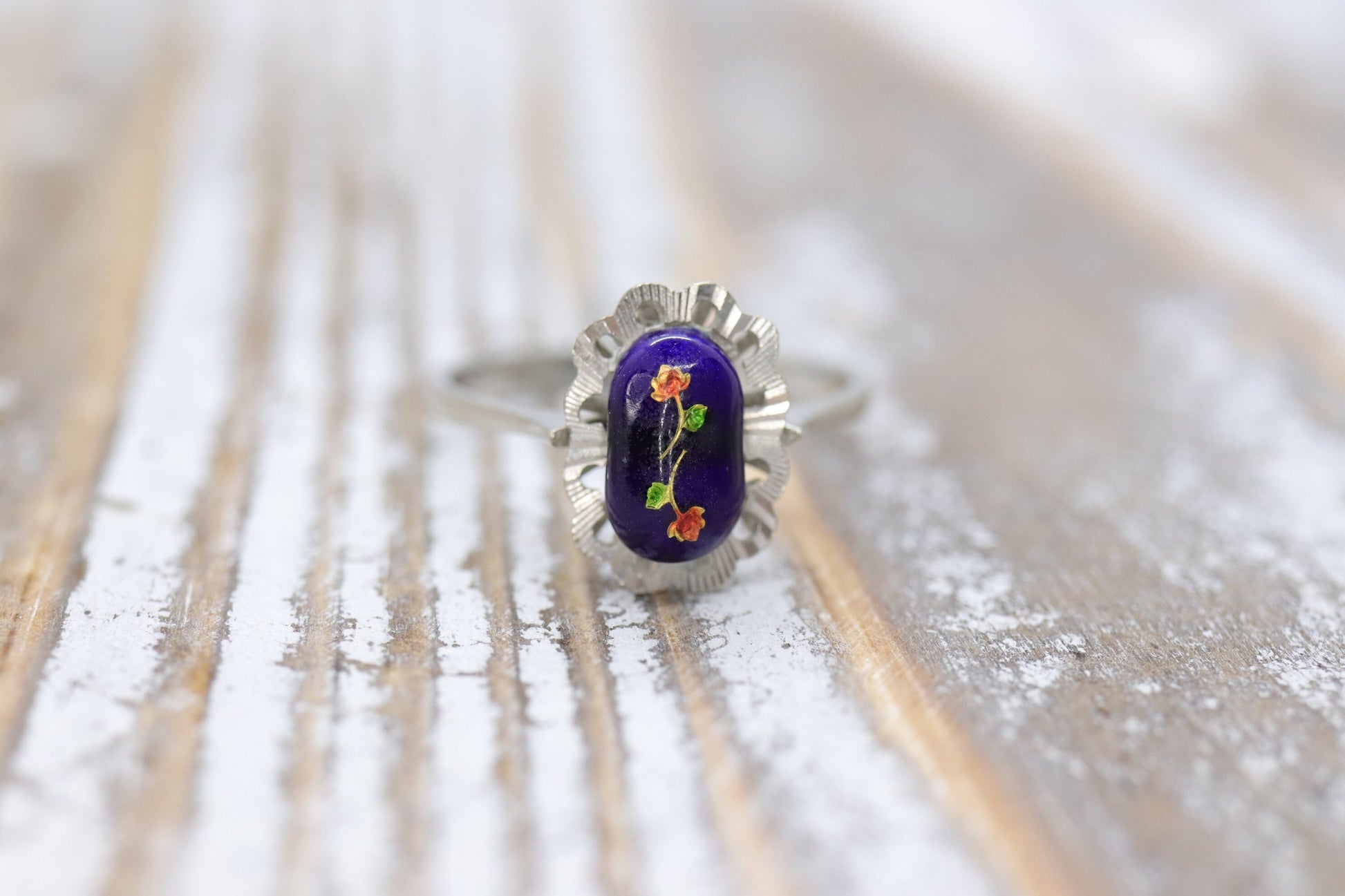 18k White Gold Enamel Ring. Tiny Roses painted enamel ring.