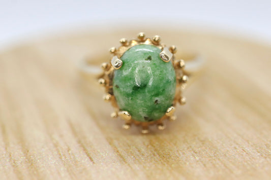 10k Green Agate Jade Jadeite ring. green cabochon ring.