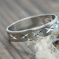 18K White Gold X Textured Cross Band 4mm. Sz 7.75. Stackable ring.