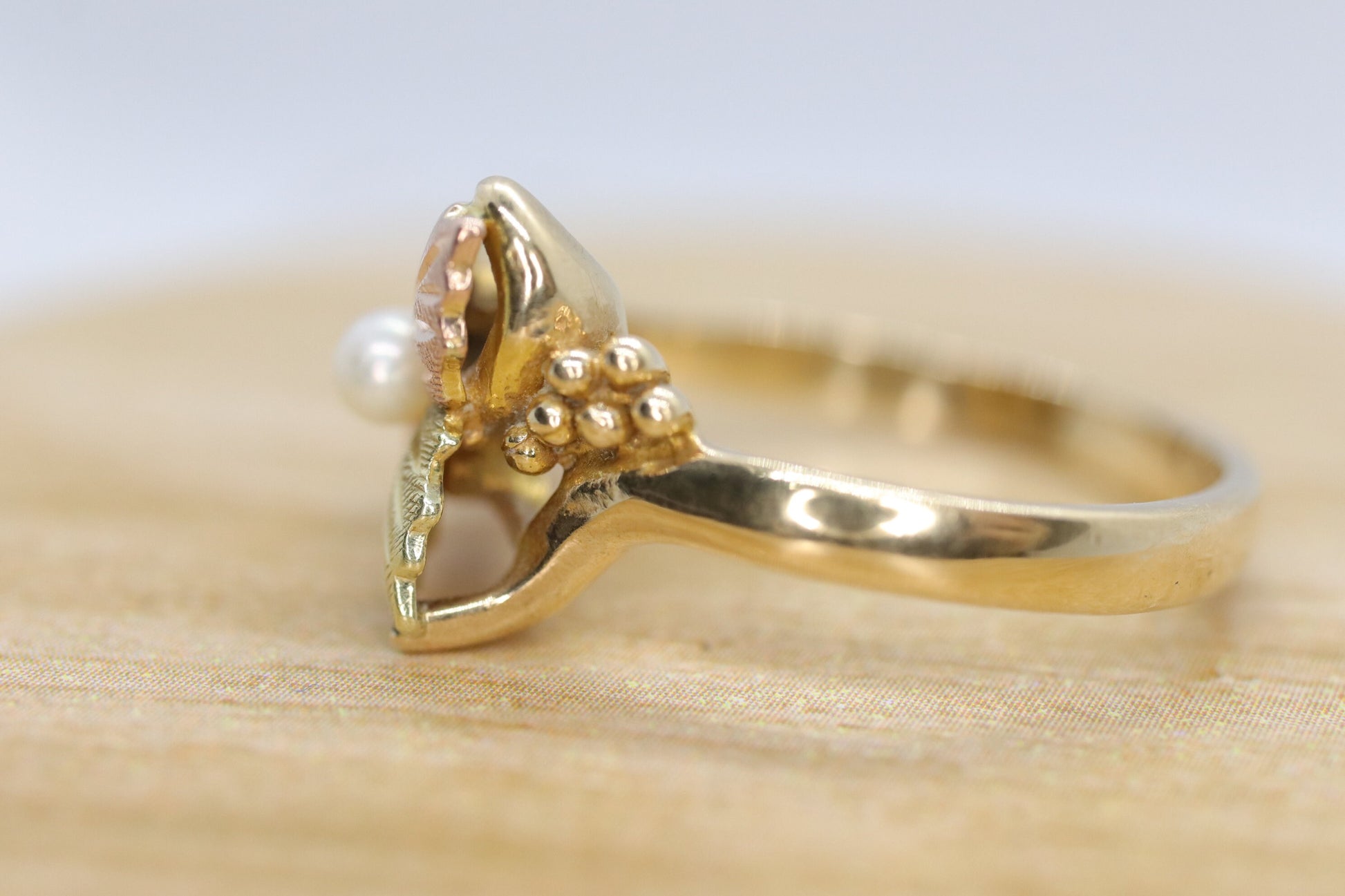 Black Hills Gold Ring with a Pearl. 10k Multi-Tone Black Hills Gold Pearl Ring.