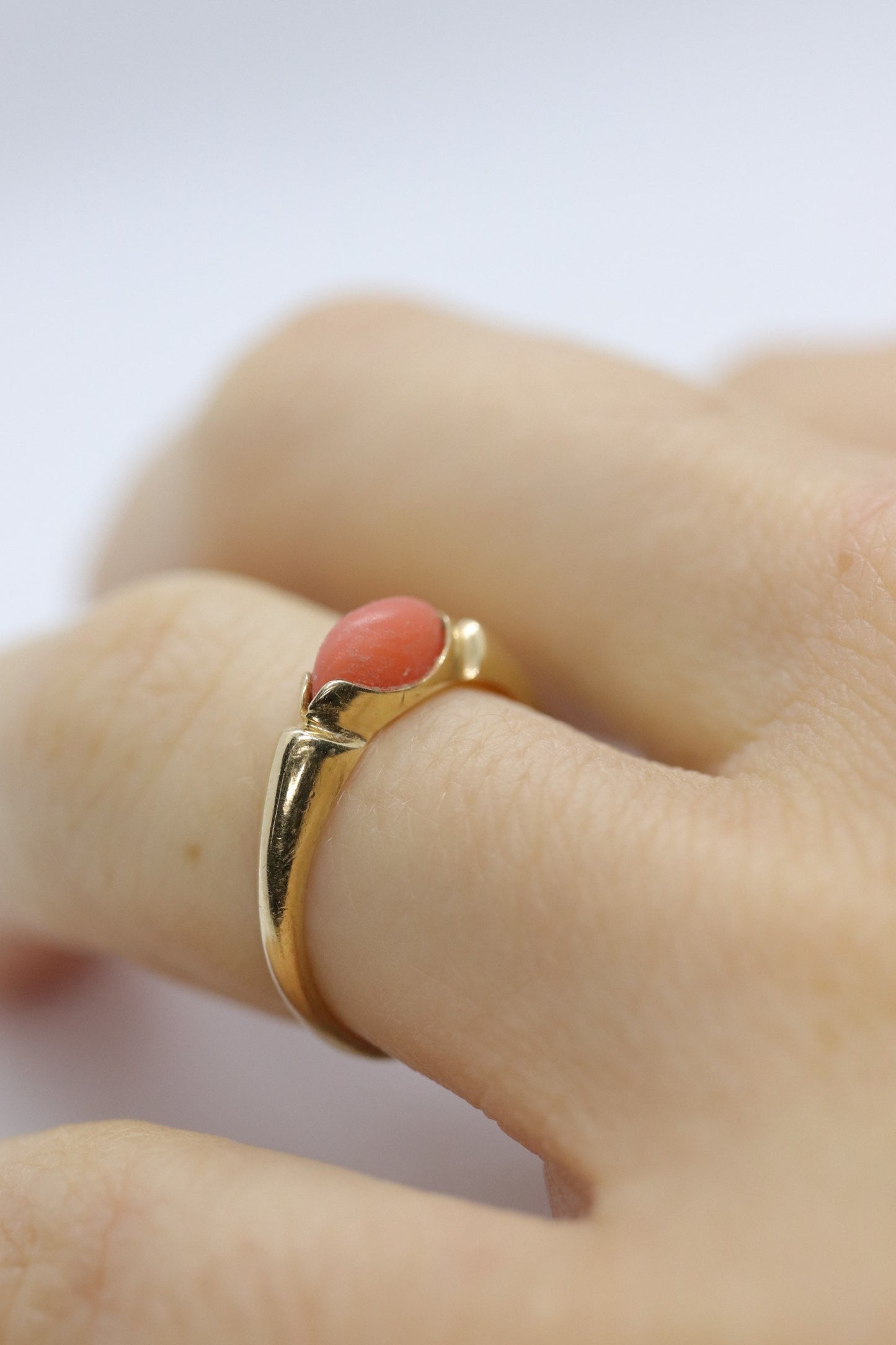 14k Coral Pink Cabochon ring. Thin Peach coral band.