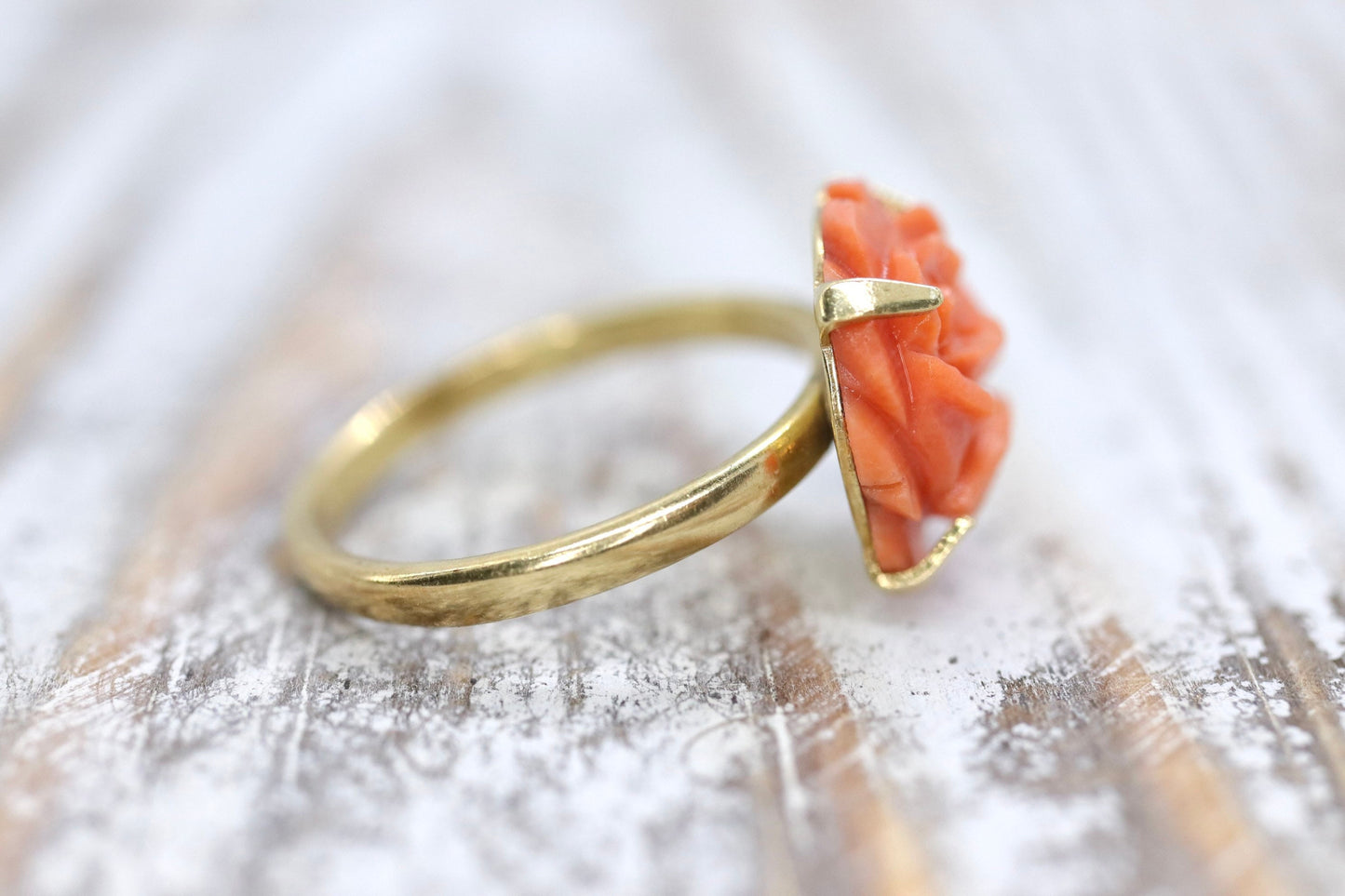 14k Coral Carved Pink Cabochon ring. 14k CARVED Rose flower Peach Coral solitaire.